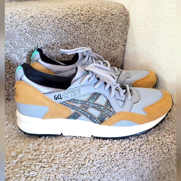 Mens Asics Gel-Lyte V - Grey/Teal/Wheat Size 8.5 - Picture 1 of 15